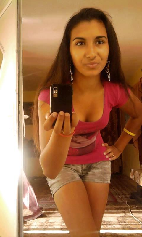 25P Teen sluts in tight shorts 1.