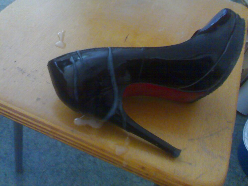 15P Cummed co-workers heels