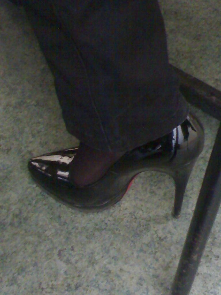15P Cummed co-workers heels