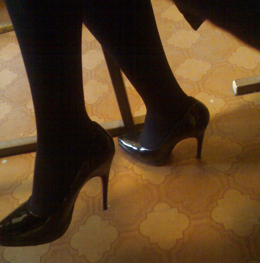 15P Cummed co-workers heels