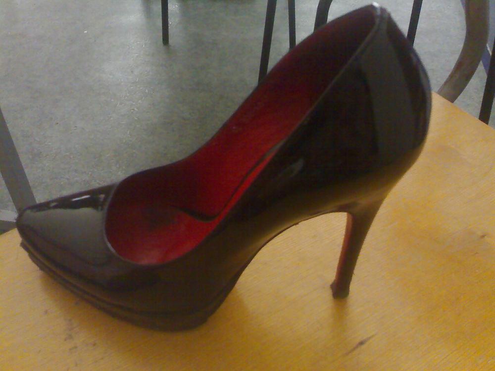 15P Cummed co-workers heels