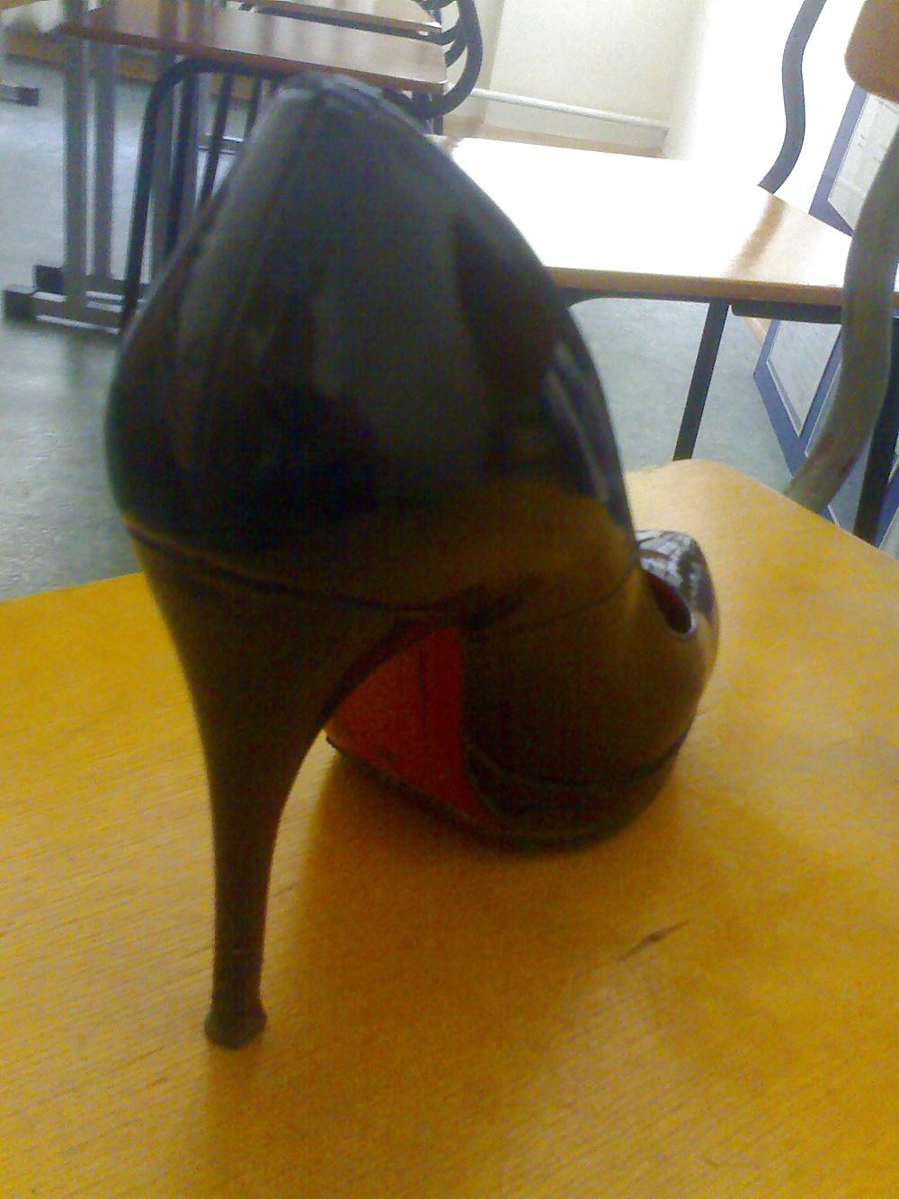 15P Cummed co-workers heels