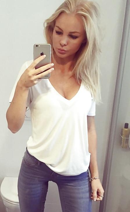 25P Hot girls with big thigh gaps 