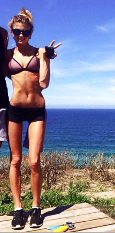 25P Hot girls with big thigh gaps 