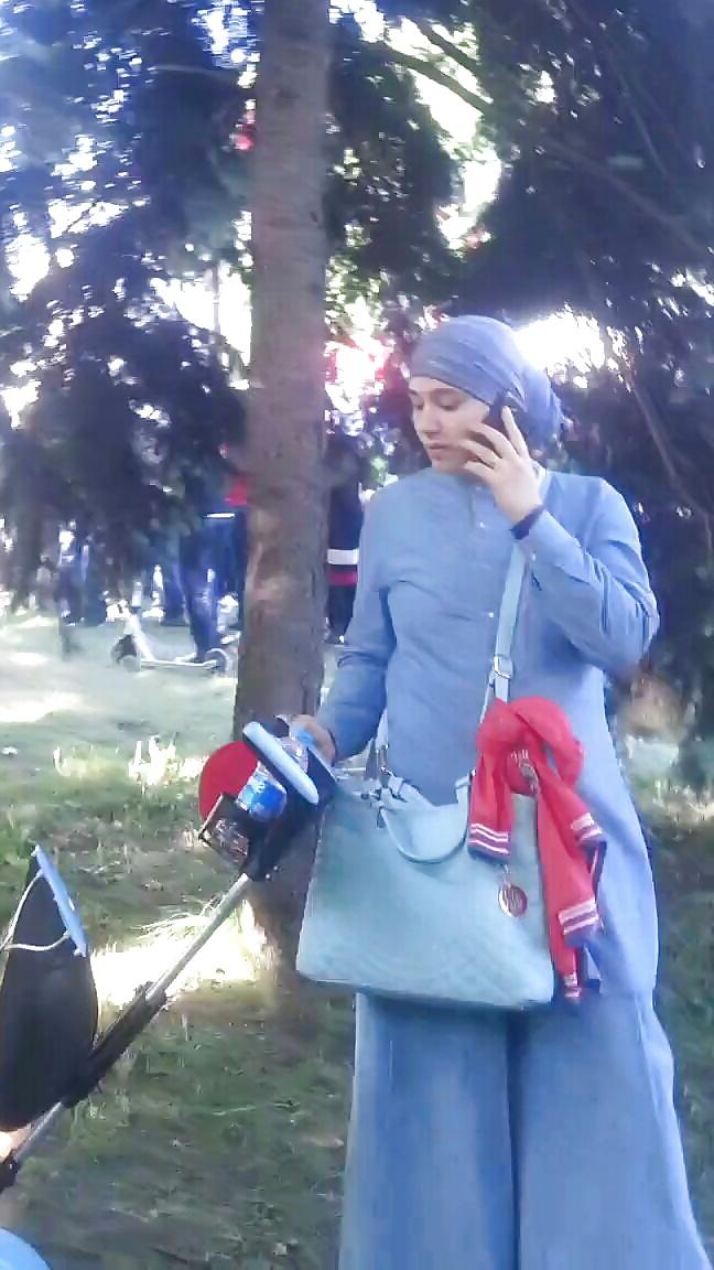 17P Spy turkish women turban in romanian