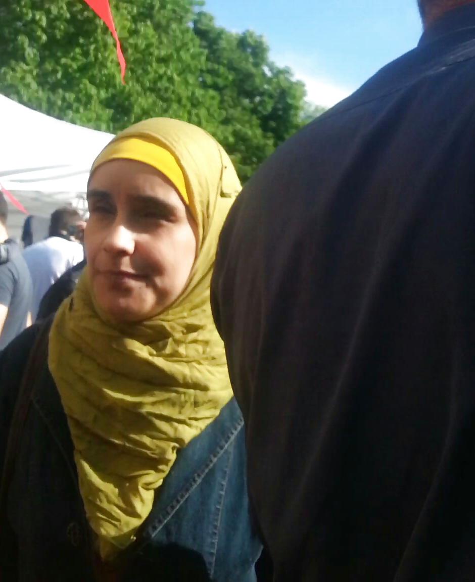17P Spy turkish women turban in romanian