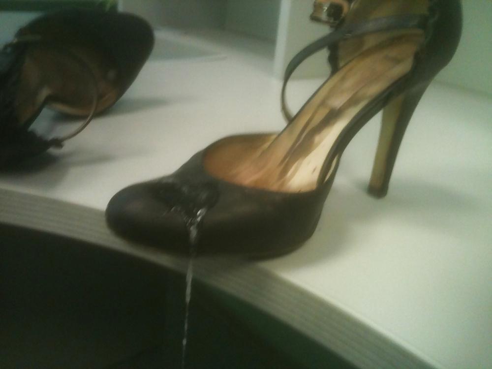 24P 12 times fucked and cummed co-workers heels