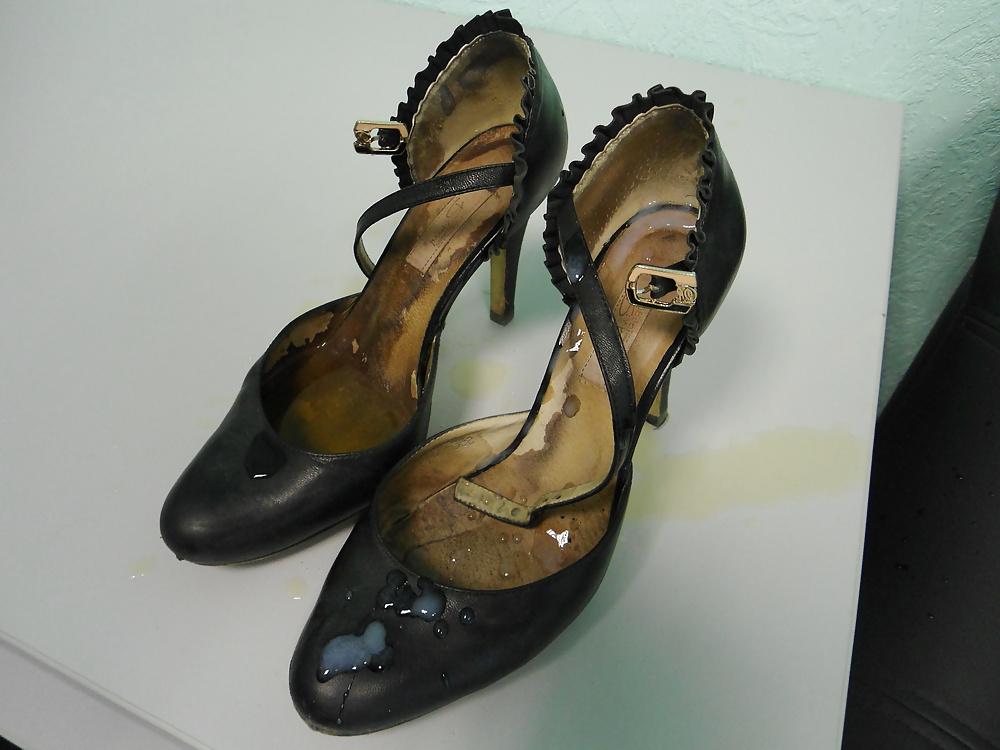 24P 12 times fucked and cummed co-workers heels