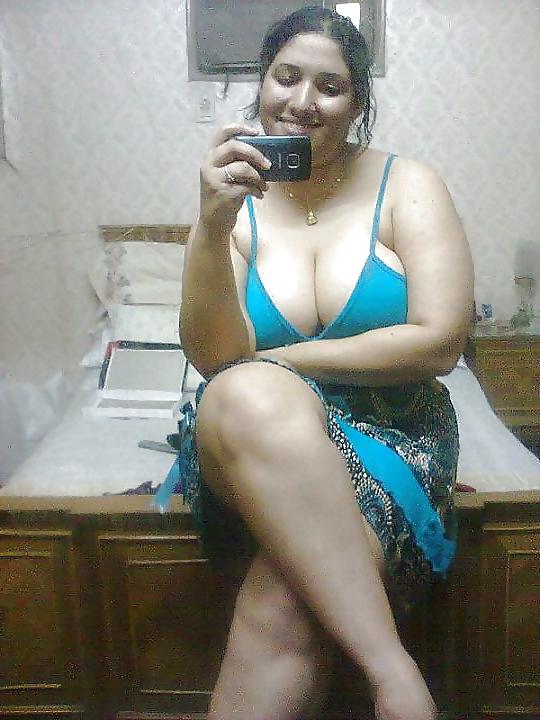8P Who want to fuck my freinds hot mom ?