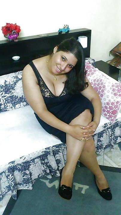 8P Who want to fuck my freinds hot mom ?