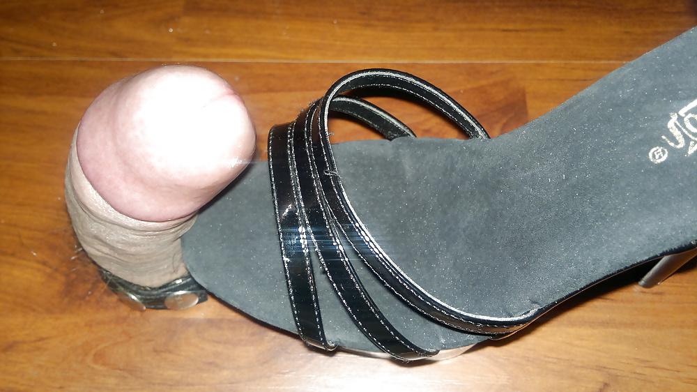 18P TRAMPLE, SHOEJOB, SHOES MY WIFE HIGH HEELS
