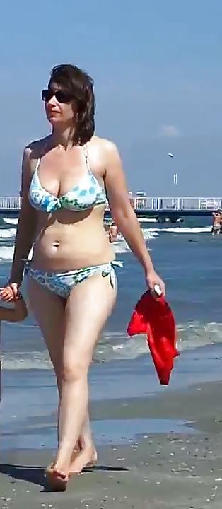 25P Spy beach summer mature romanian