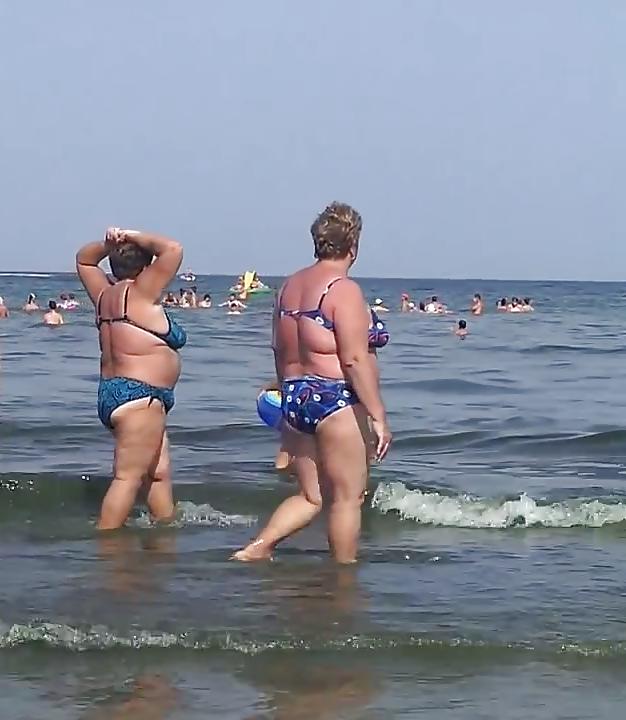 25P Spy beach summer mature romanian