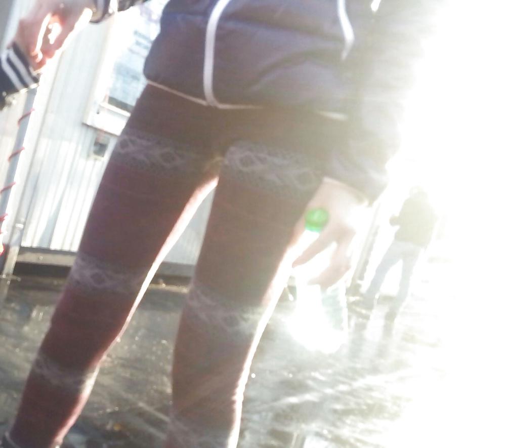 25P Spy sexy women cameltoe romanian