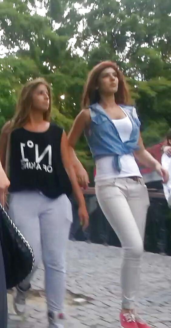 25P Spy sexy women cameltoe romanian