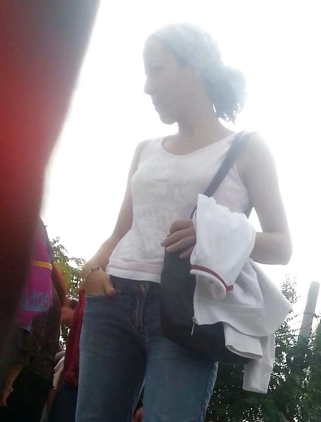 25P Spy sexy women cameltoe romanian
