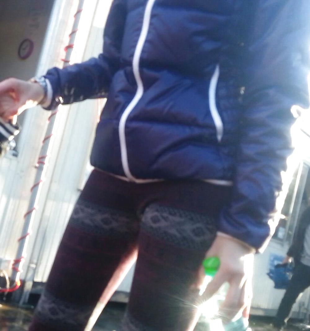 25P Spy sexy women cameltoe romanian