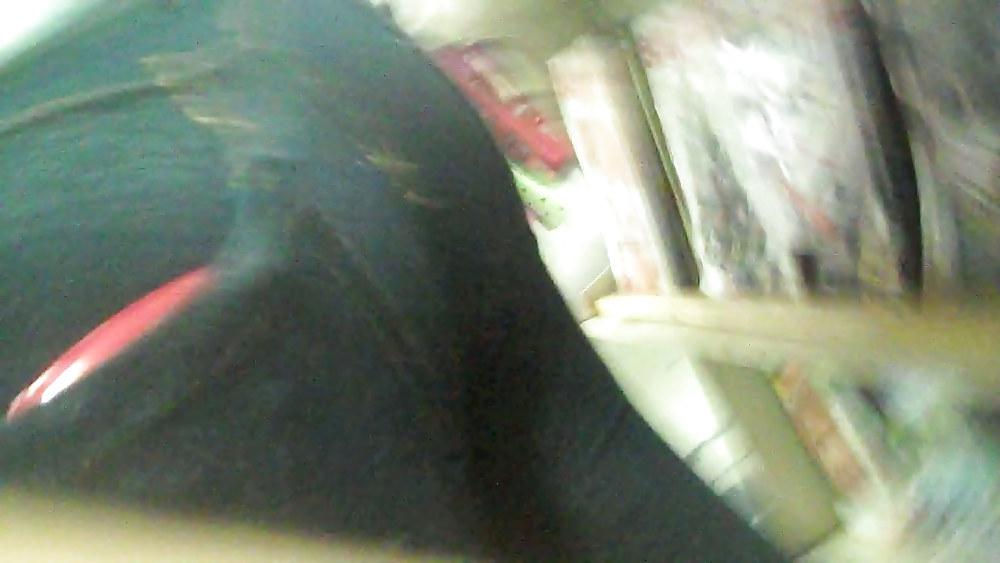 25P Public butts and ass in tight jeans