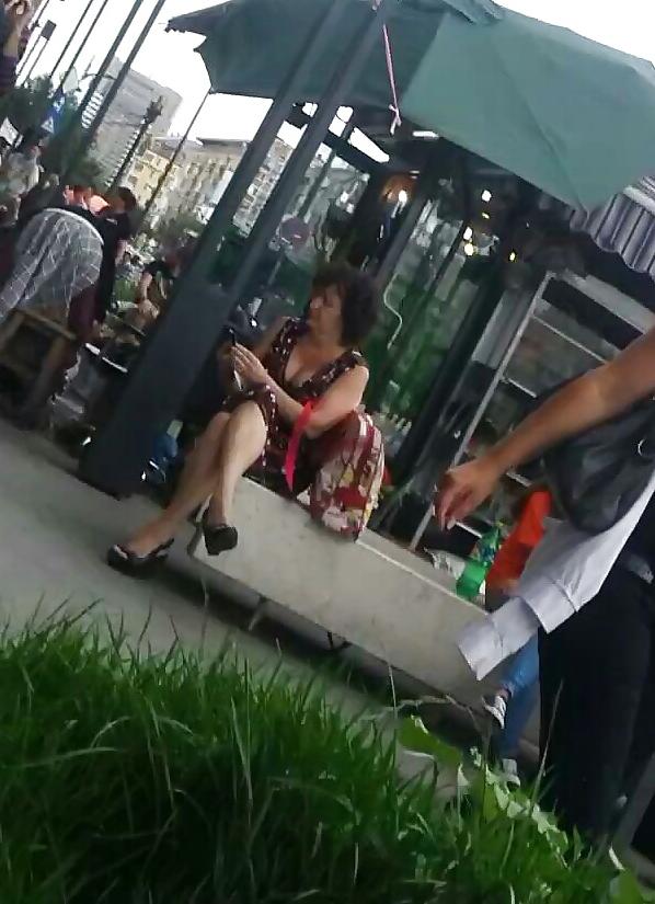 25P Spy sexy mature face, feet and bust romanian