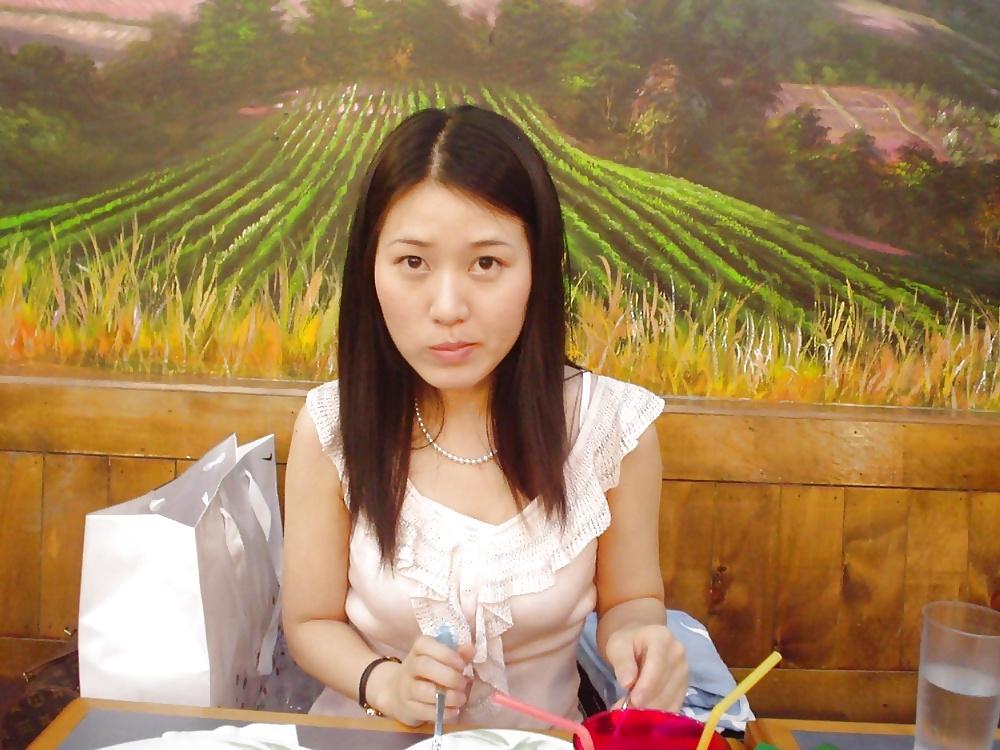 10P Met her at a famous coffee shop near my apartment