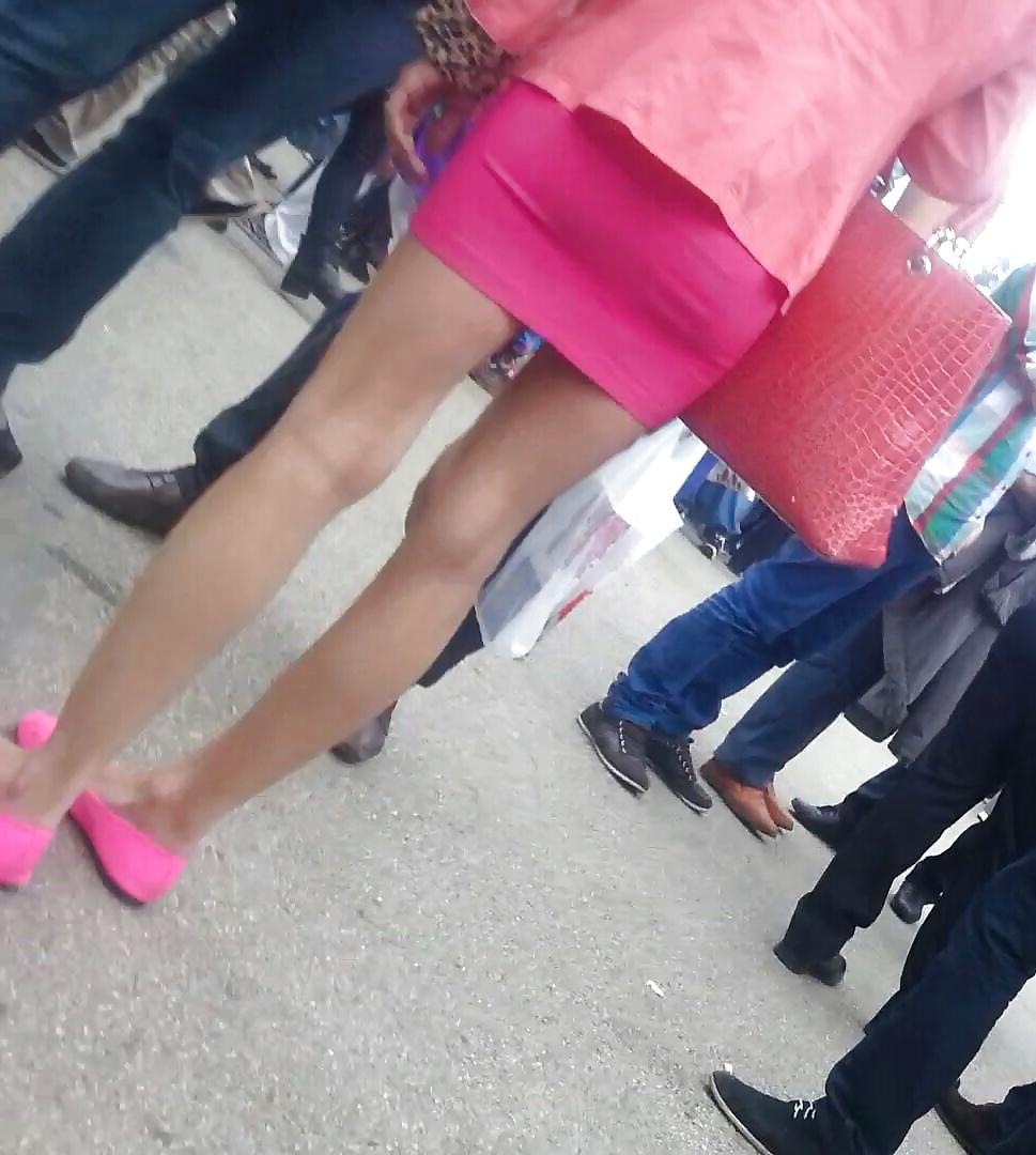 25P Spy sexy women skirt and feet romanian