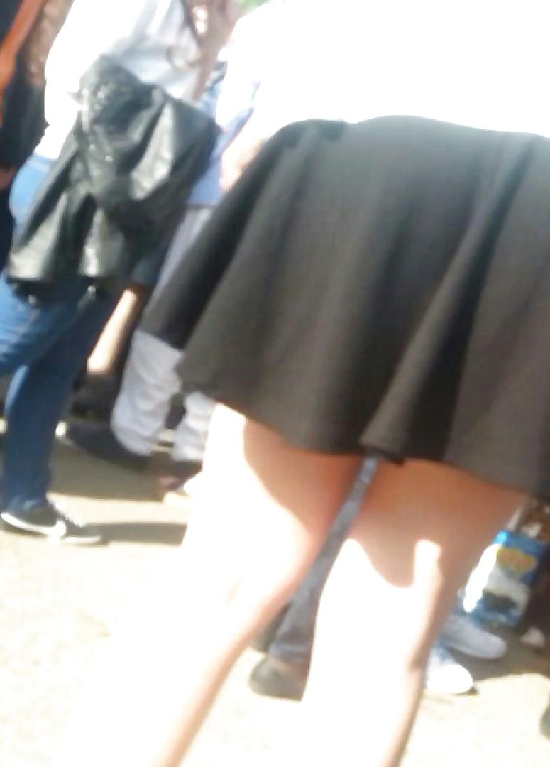 25P Spy sexy women skirt and feet romanian
