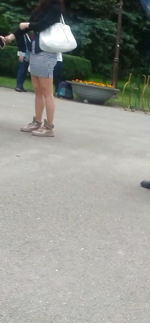 25P Spy sexy women skirt and feet romanian