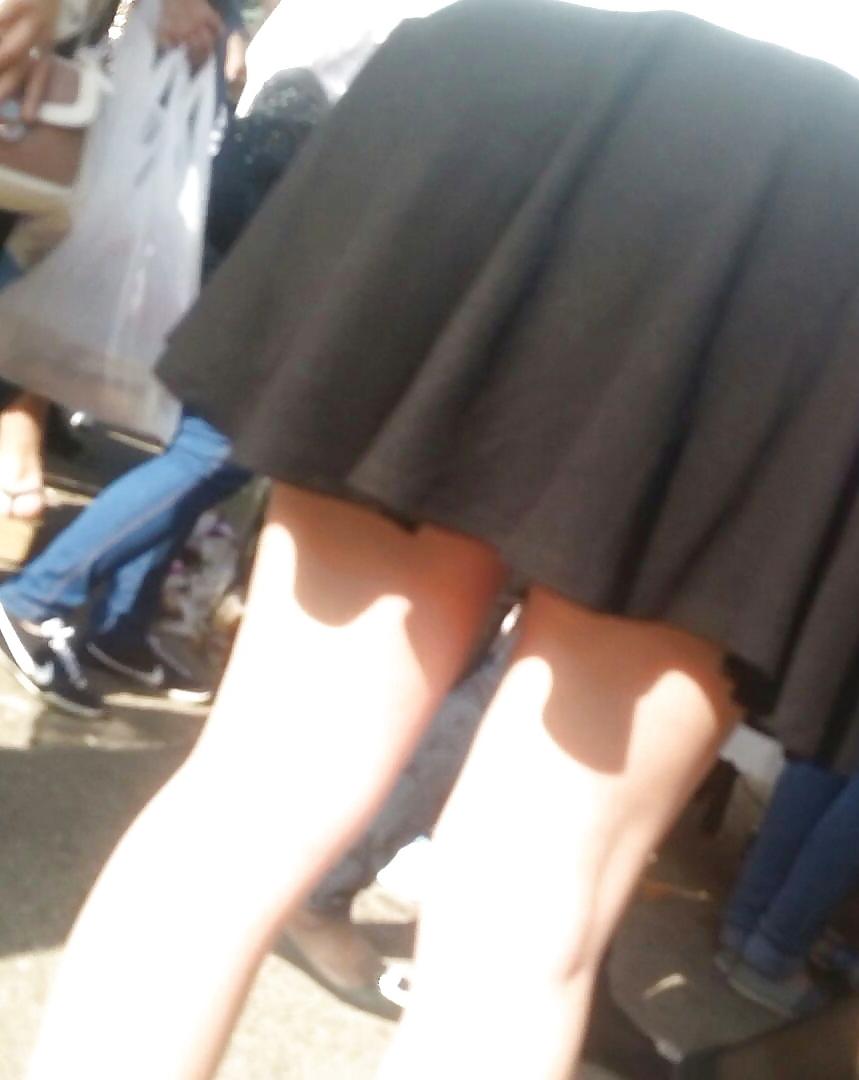 25P Spy sexy women skirt and feet romanian