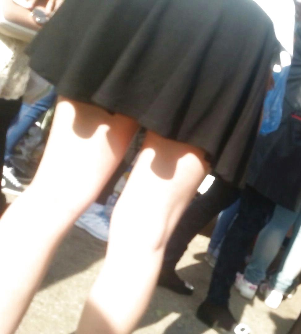 25P Spy sexy women skirt and feet romanian