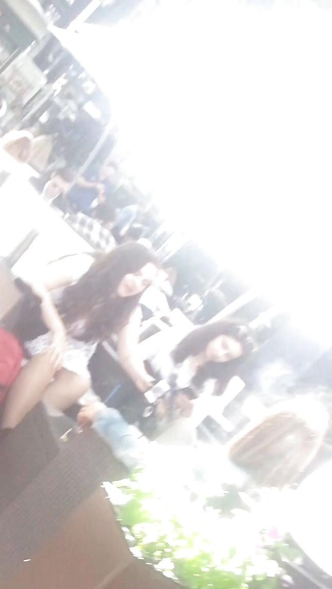 25P Spy sexy women in restaurant romanian