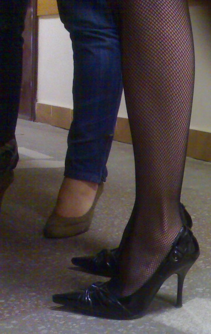 25P Legs and pantyhose of ex-gf. Fuck and cum on her heels. 