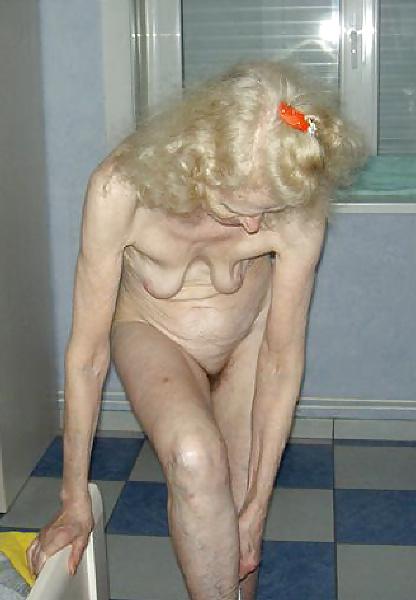 14P Slave  josee    old housewife but real whore