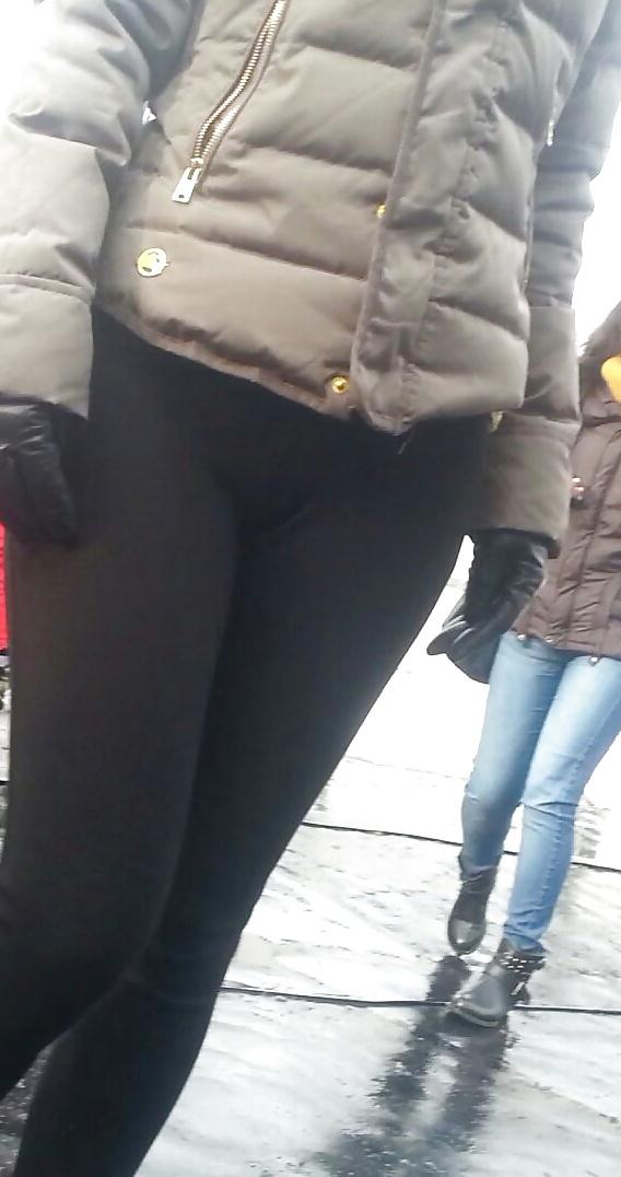 25P Spy girls teens leggigns, ass, cameltoe romanian
