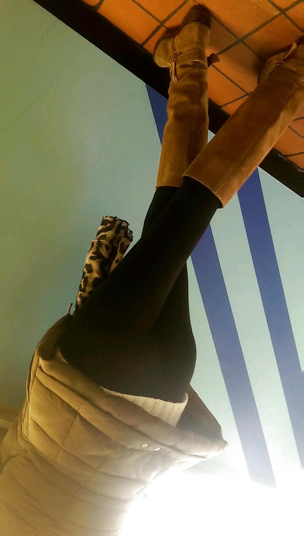 23P Hot Blonde Milf Yoga pants 