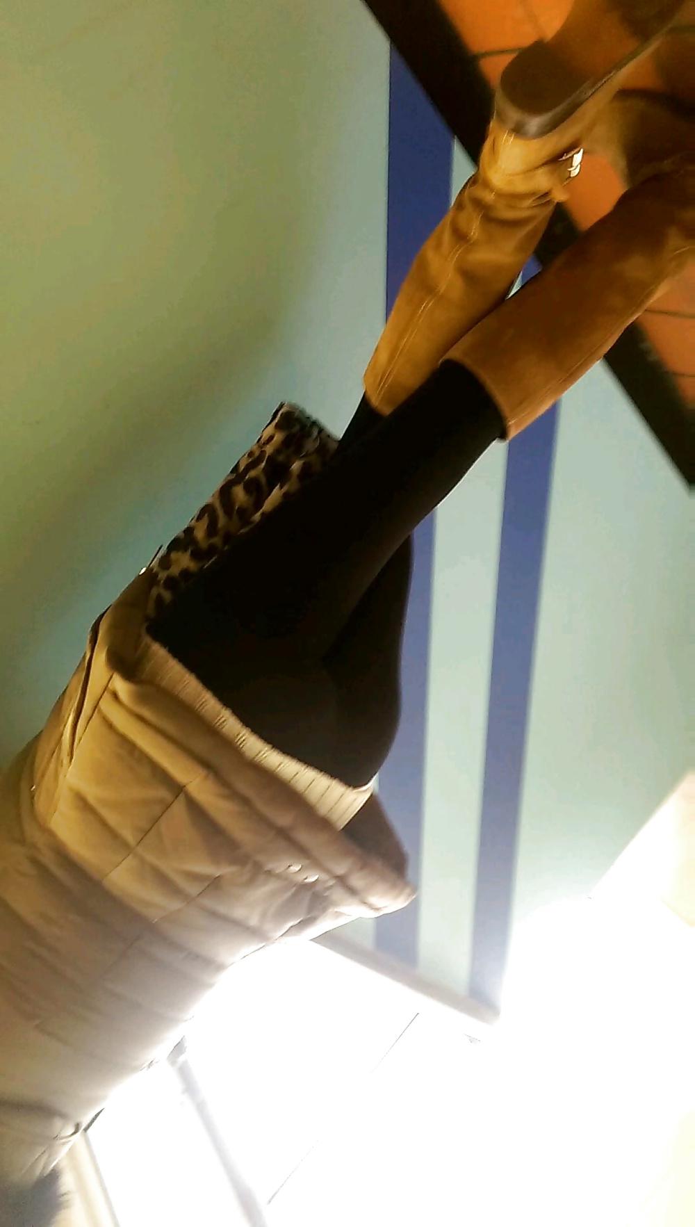 23P Hot Blonde Milf Yoga pants 