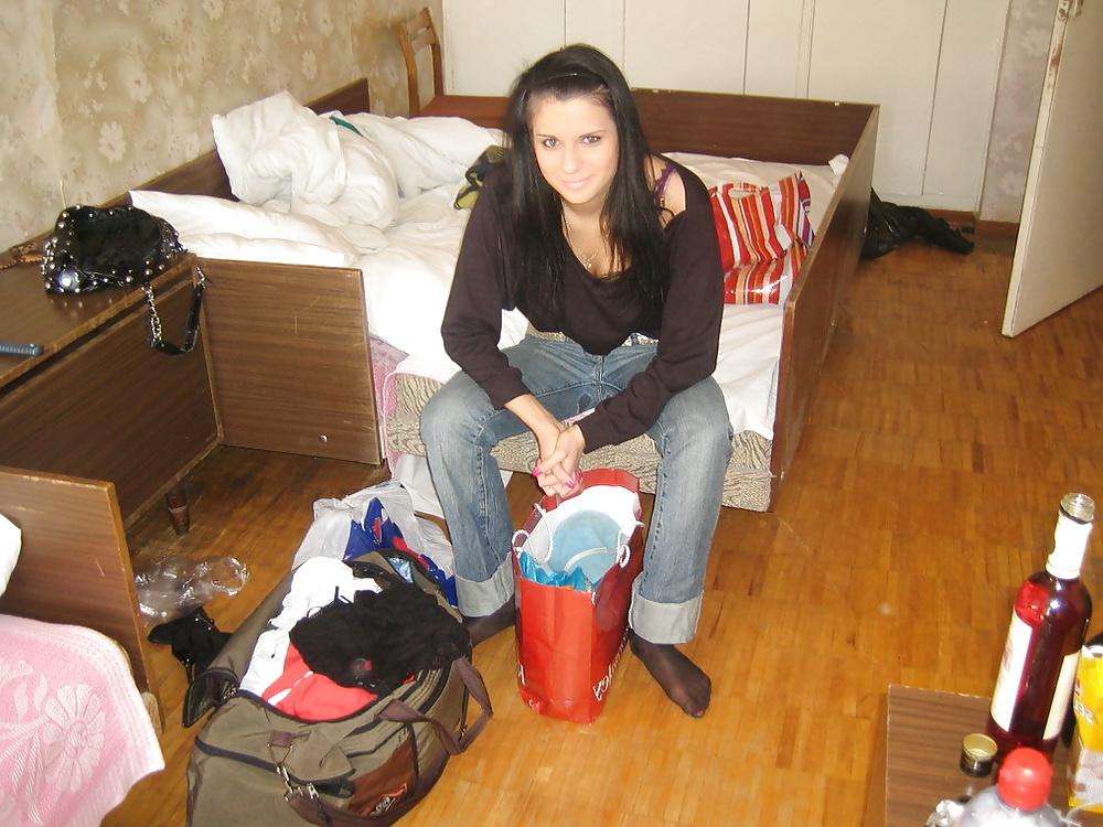 25P Jeans over Pantyhose skintight jeans over sheer tights