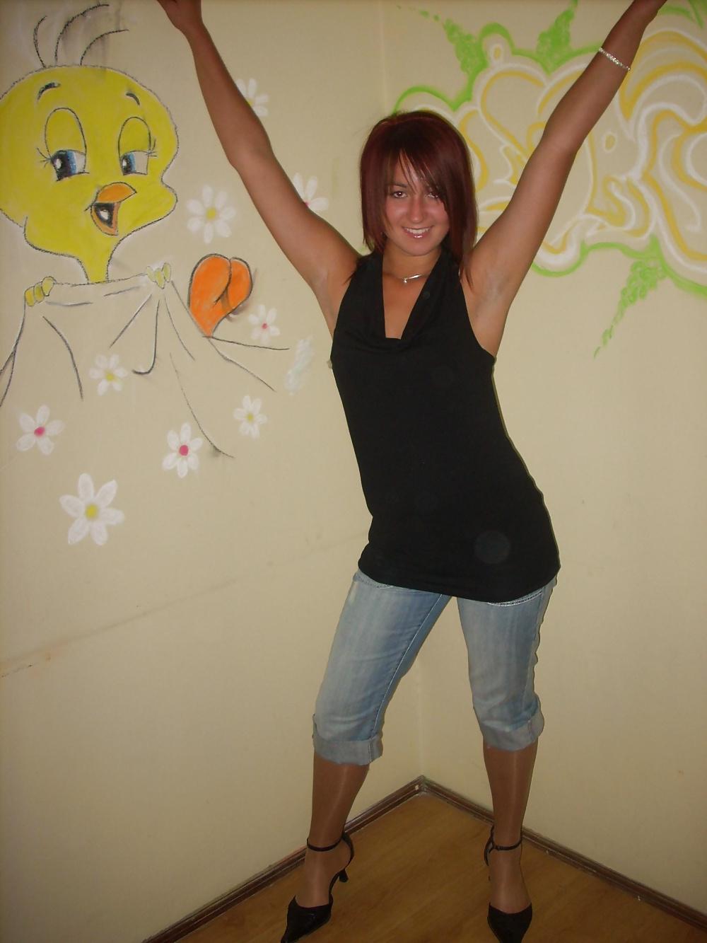 25P Jeans over Pantyhose skintight jeans over sheer tights