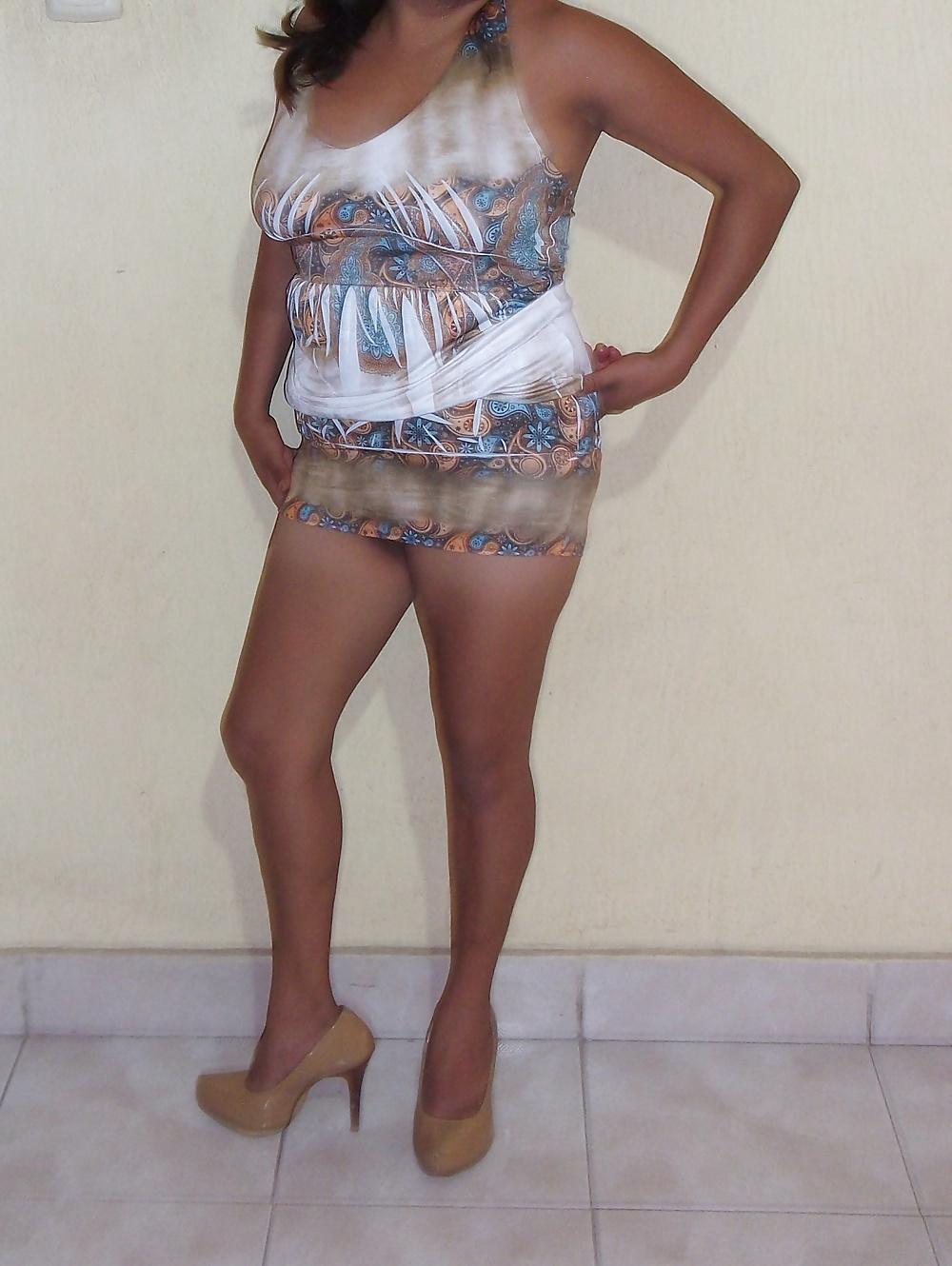 10P Curvy latina cougar