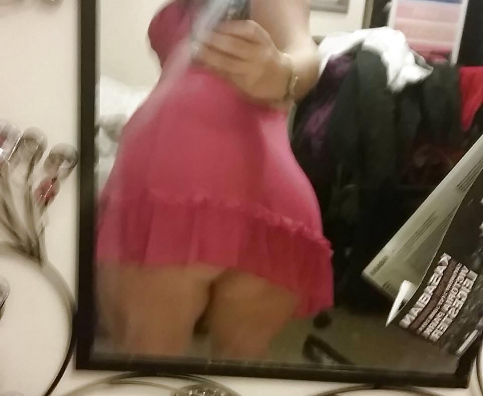 25P Shy girl showing off