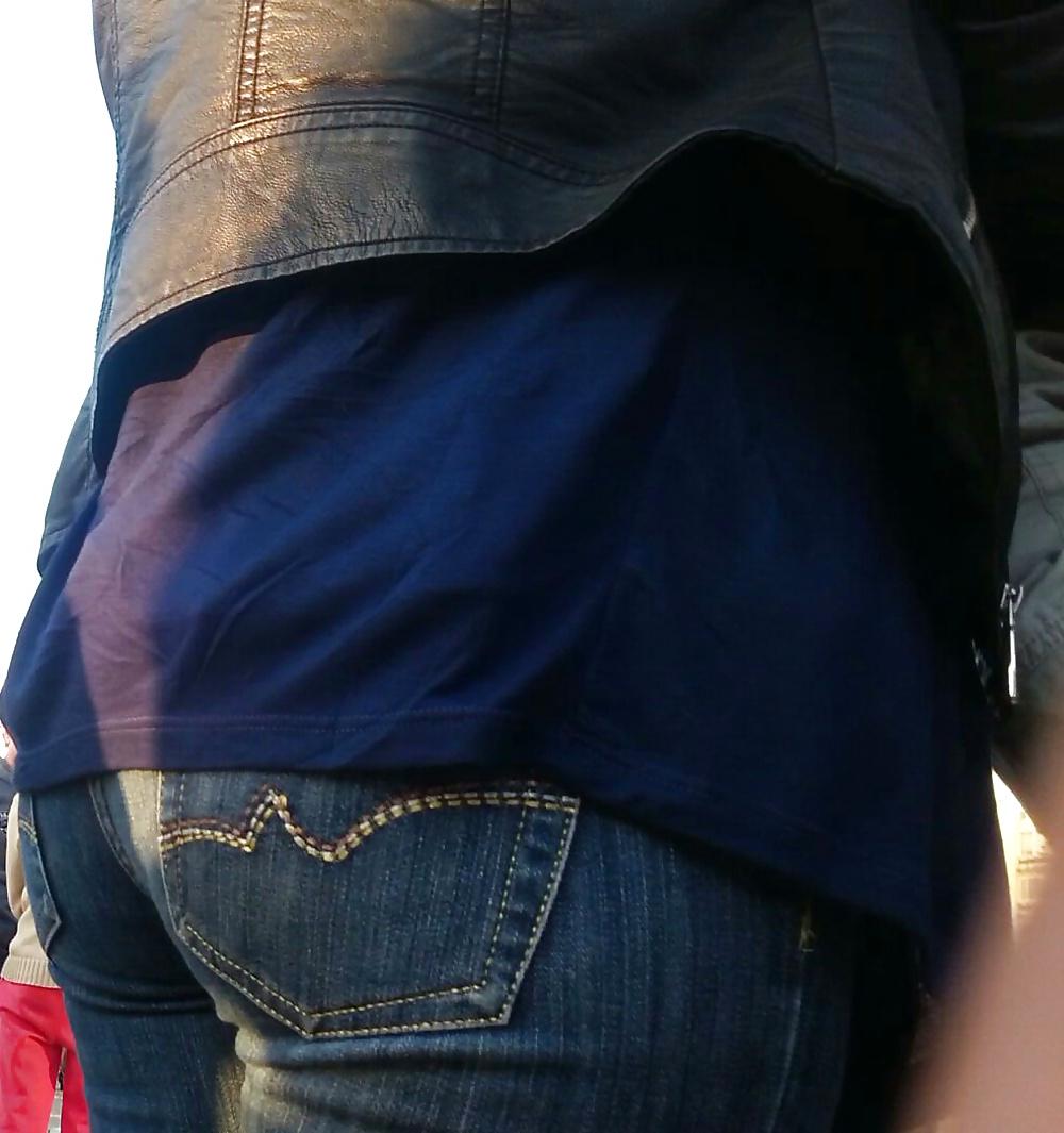 25P Spy teens and mature sexy jeans ass romanian