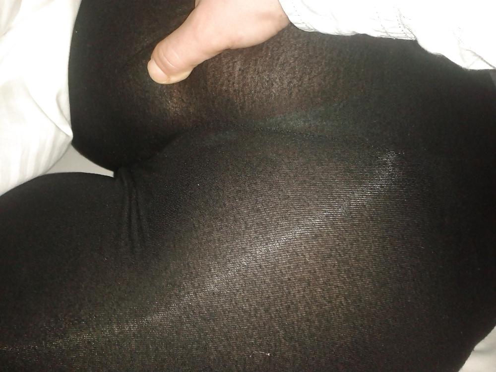 8P Ass and camel toe in leggings