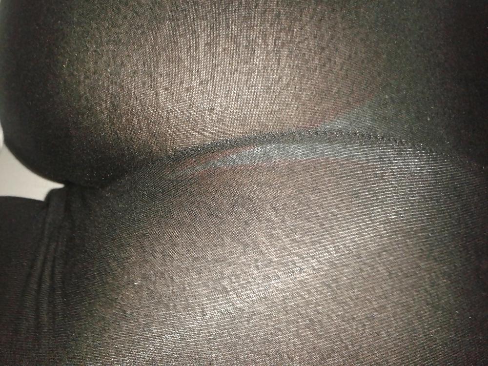 8P Ass and camel toe in leggings