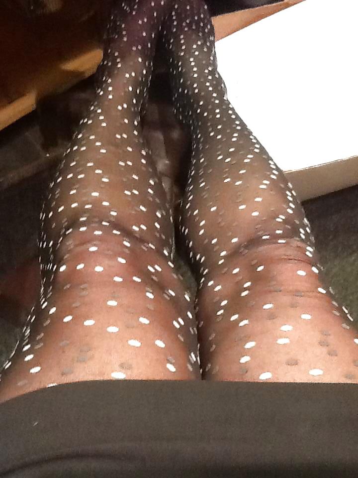 20P Cougar Mrs. C A redhead with big sexy feet and plump toes