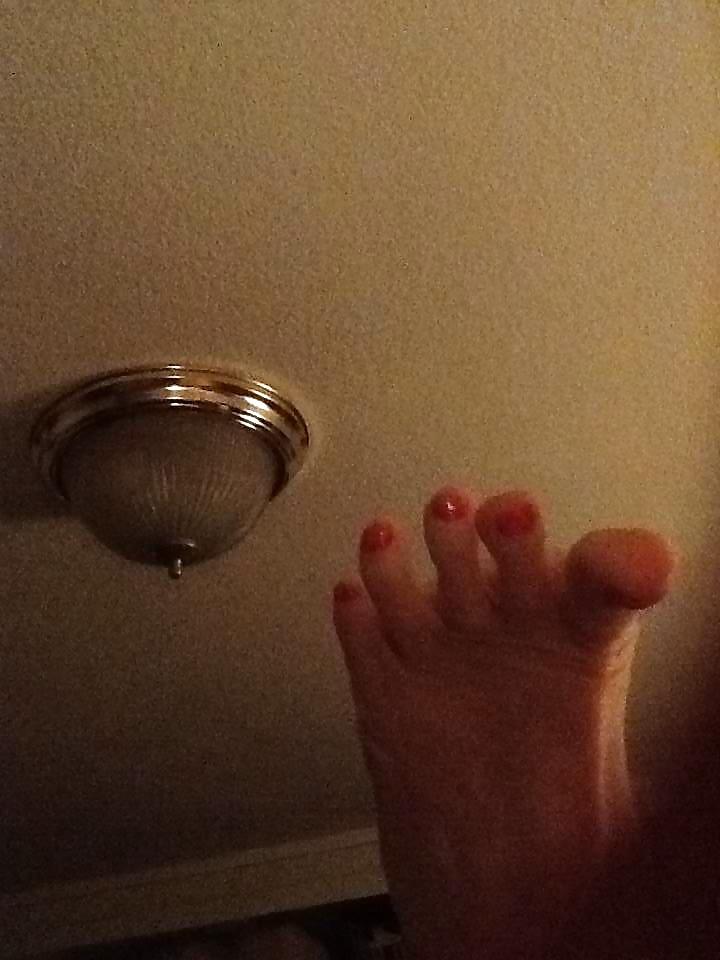 20P Cougar Mrs. C A redhead with big sexy feet and plump toes