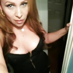 17P Gorgeous cougar latina
