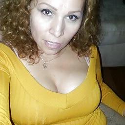17P Gorgeous cougar latina