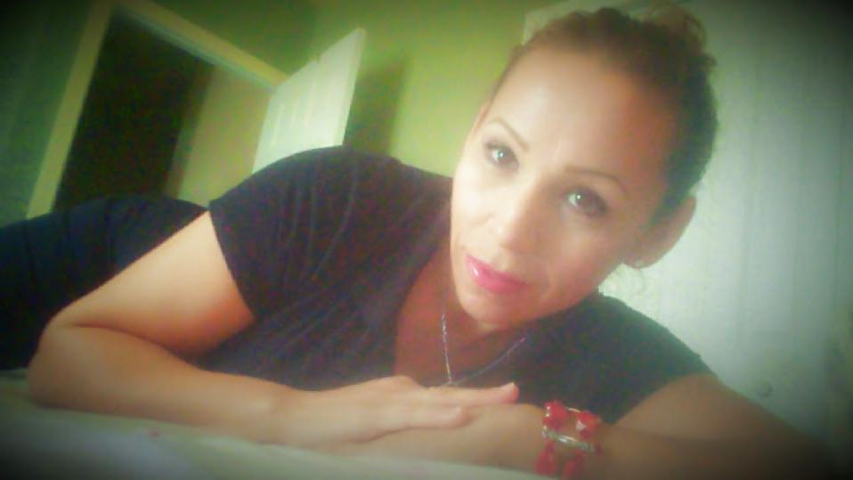 17P Gorgeous cougar latina