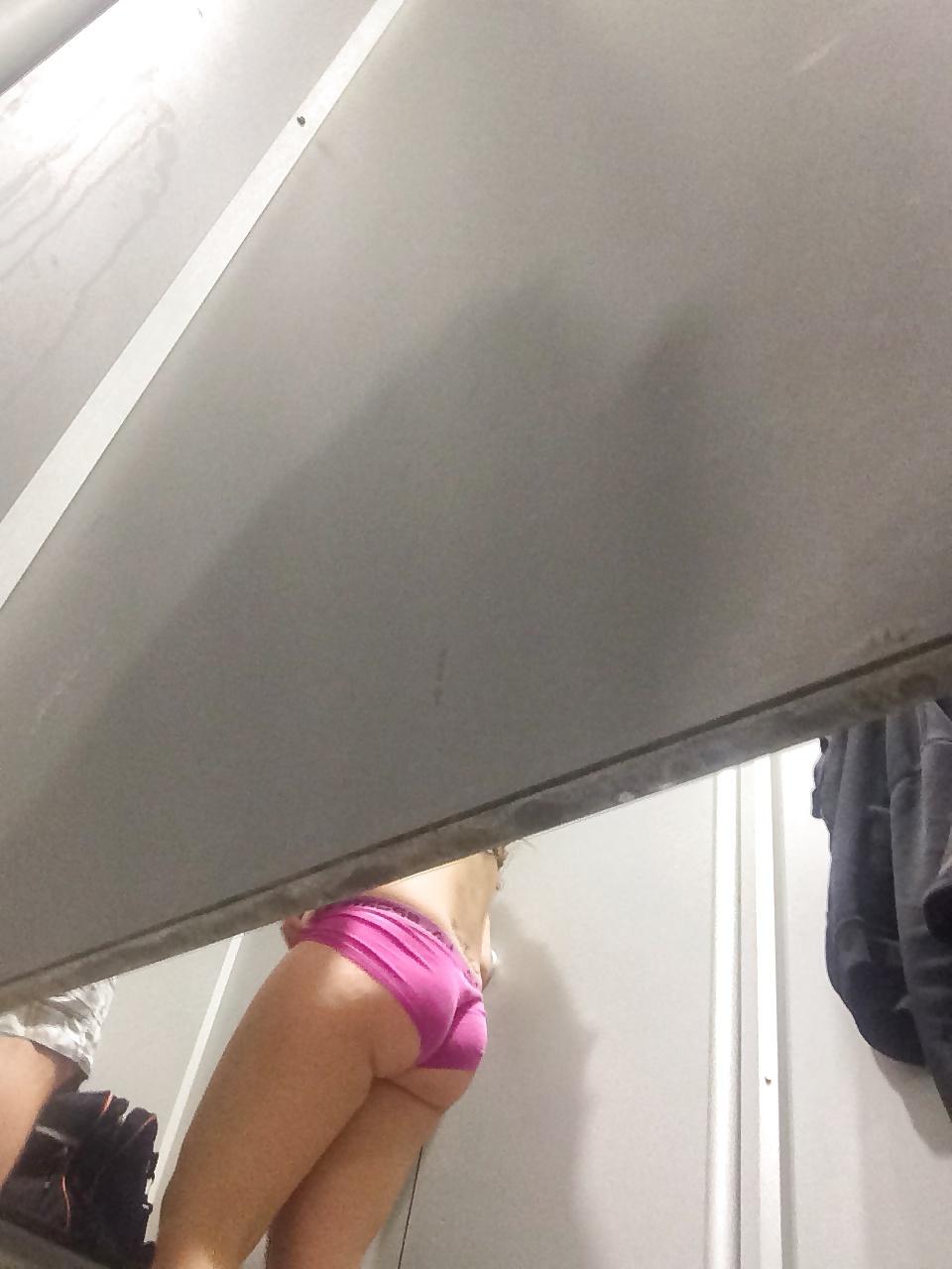 5P Local pool dressing room