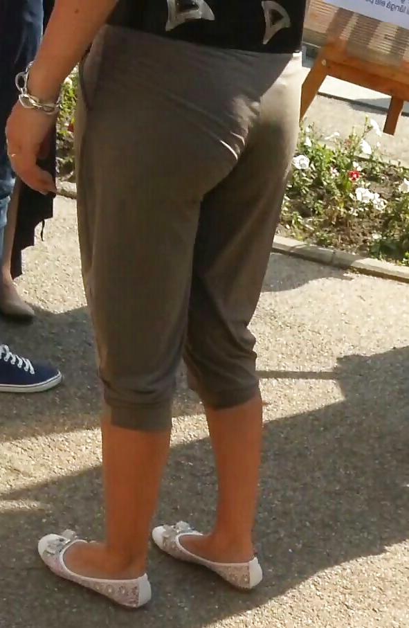 25P Spy sexy sweatpants ass girls romanian
