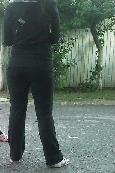 25P Spy sexy sweatpants ass girls romanian